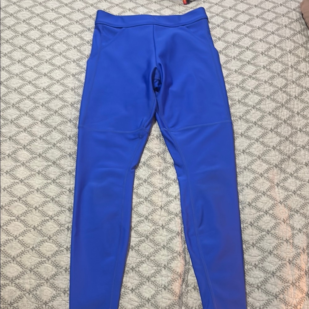 ALO Yoga Blue Leggings with Wide Waistband and Stretchy Fit